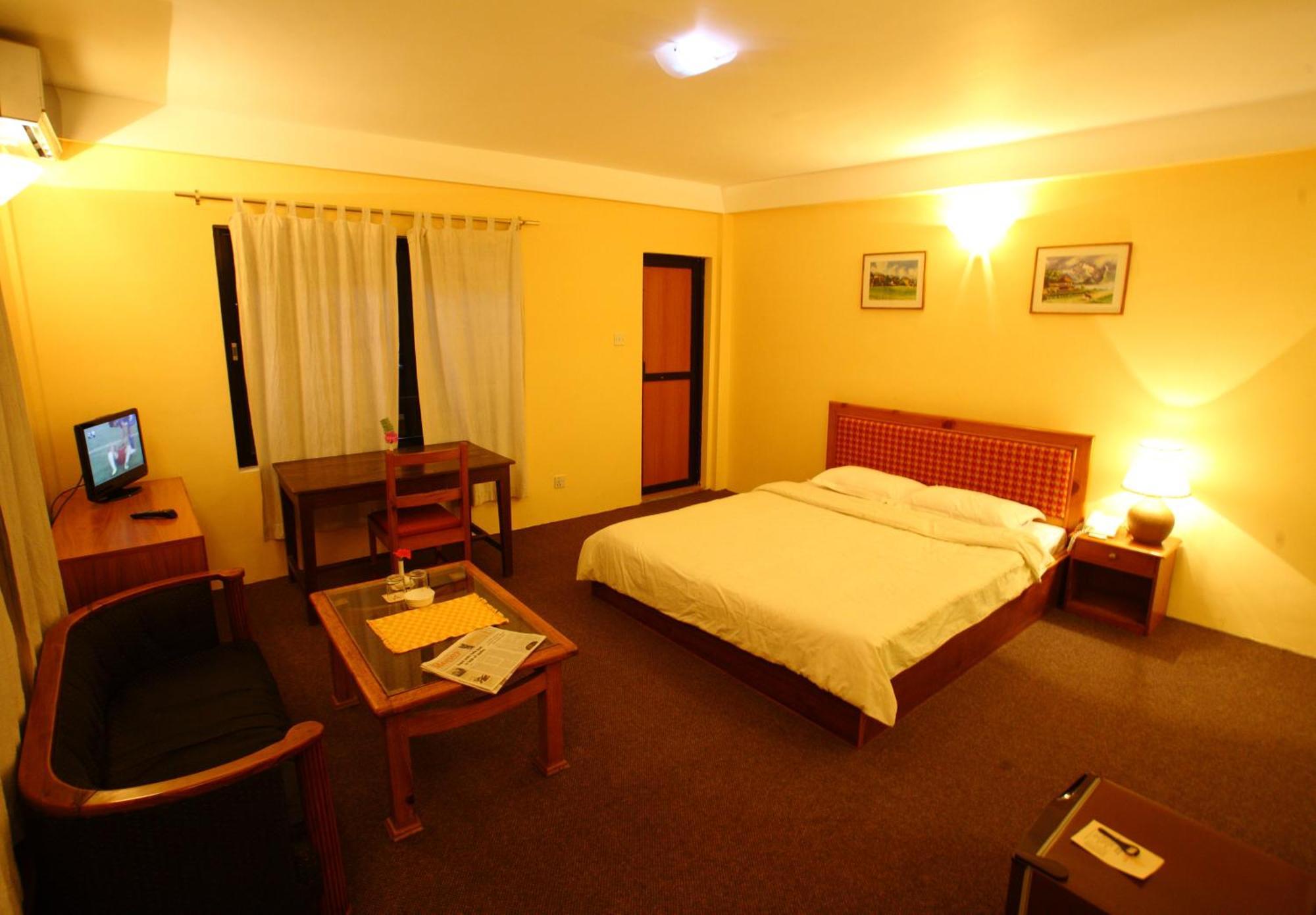 Royal Astoria Hotel Kathmandu Exteriör bild
