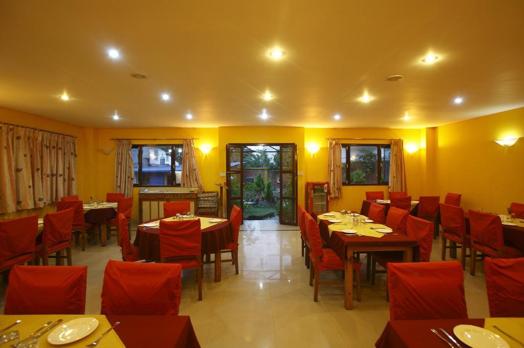 Royal Astoria Hotel Kathmandu Exteriör bild