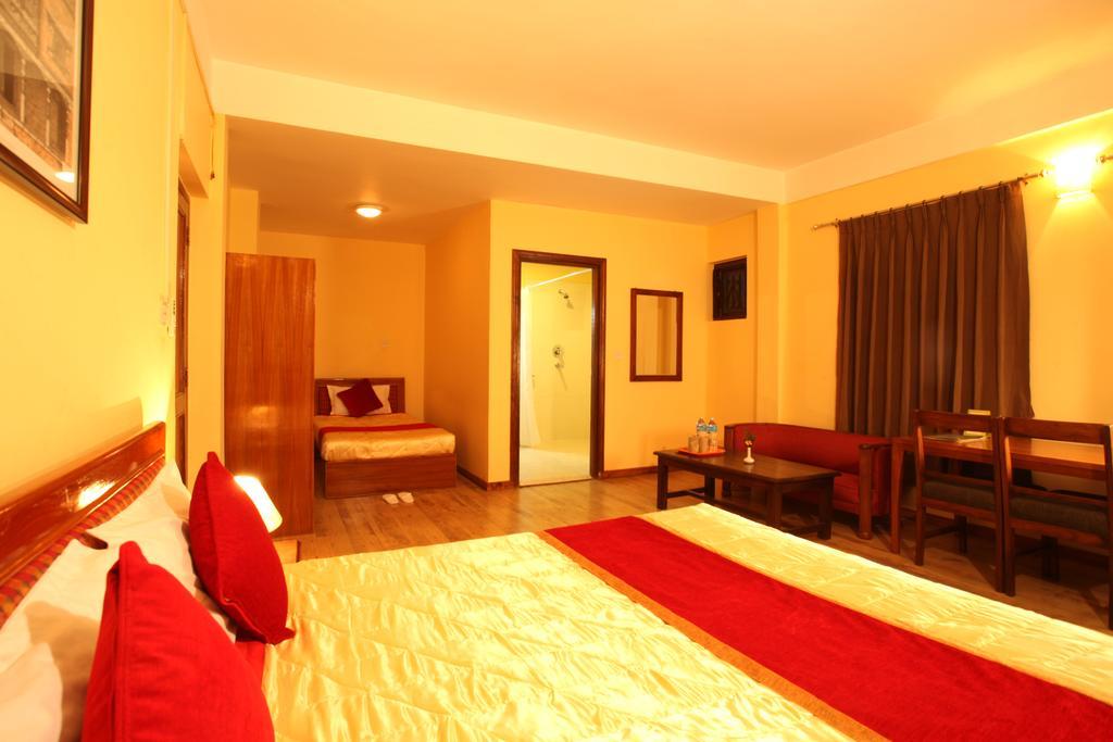 Royal Astoria Hotel Kathmandu Exteriör bild