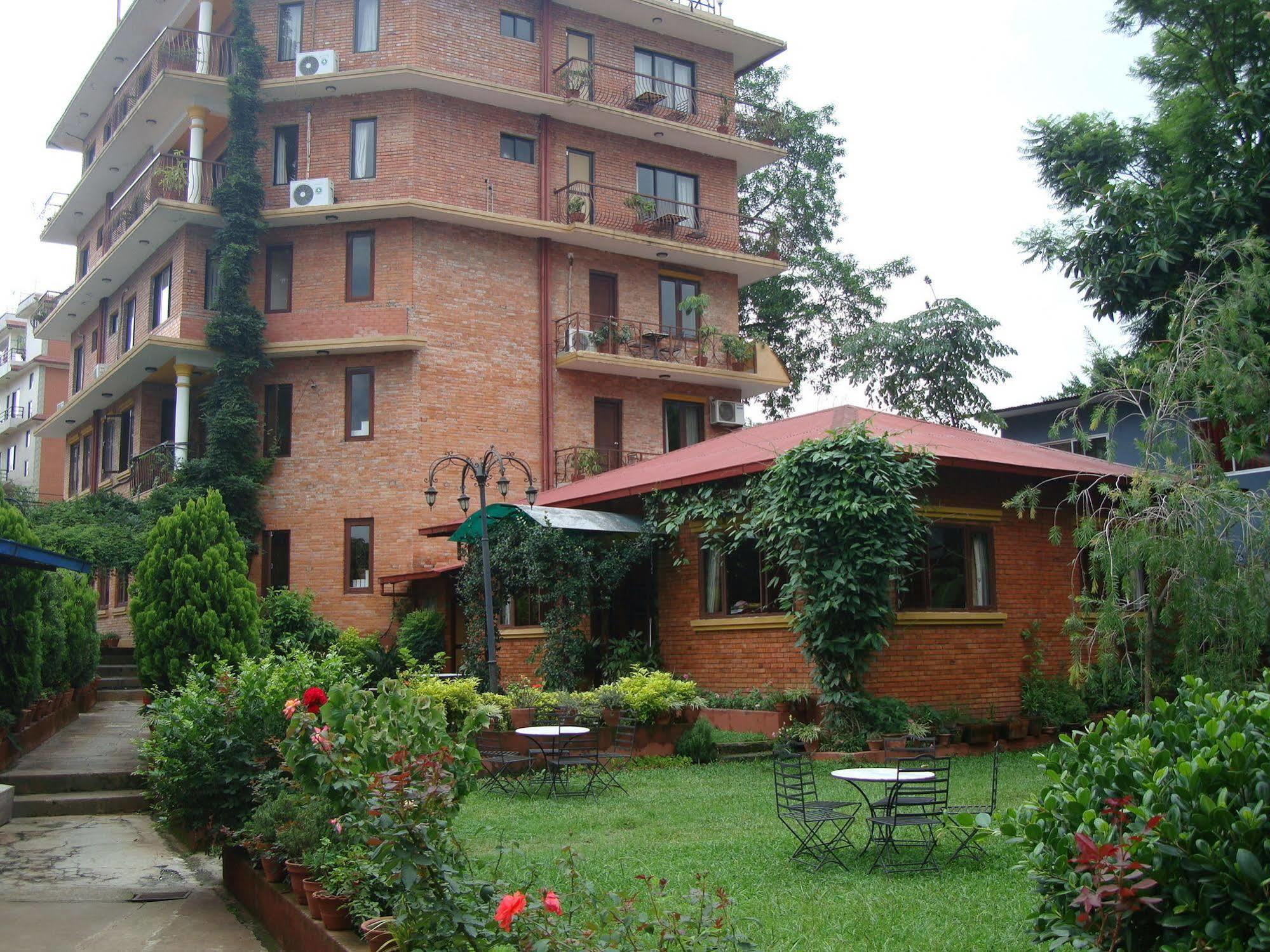Royal Astoria Hotel Kathmandu Exteriör bild