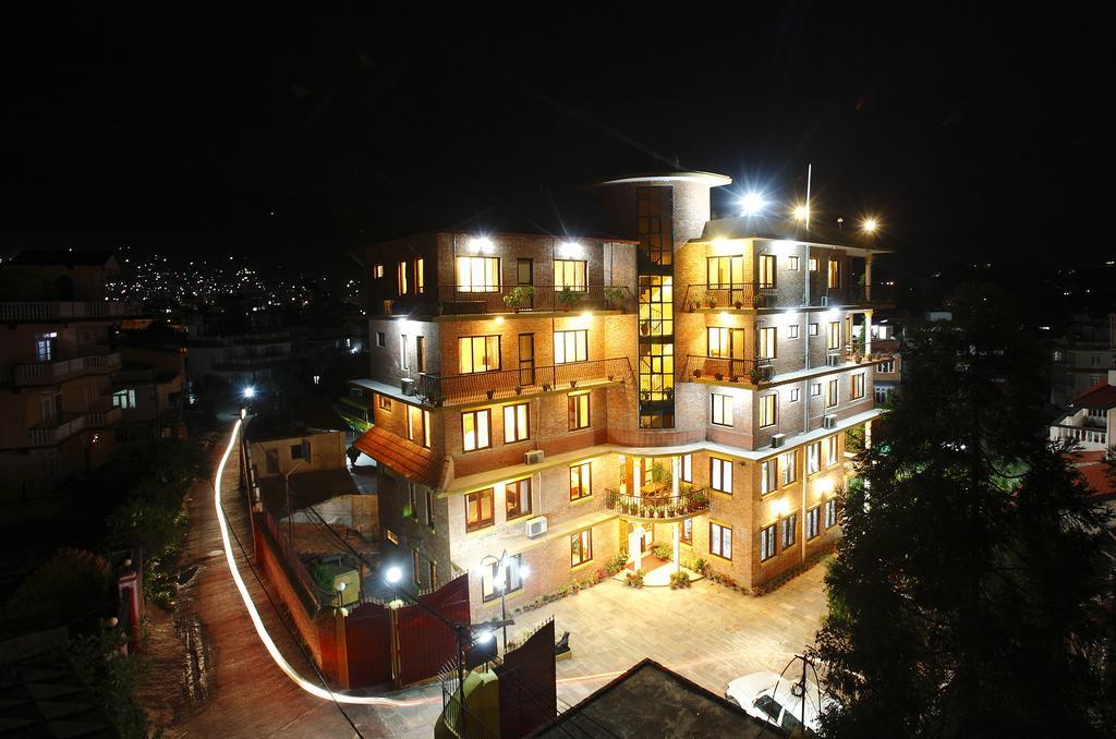 Royal Astoria Hotel Kathmandu Exteriör bild